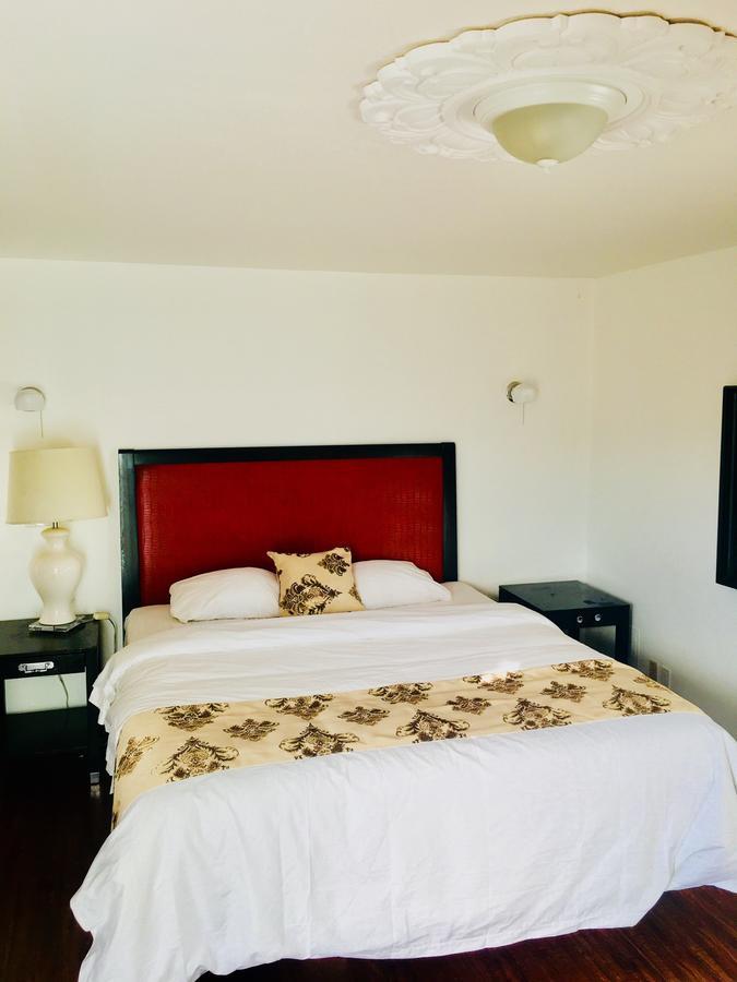 Norwalk Inn & Suites Екстериор снимка